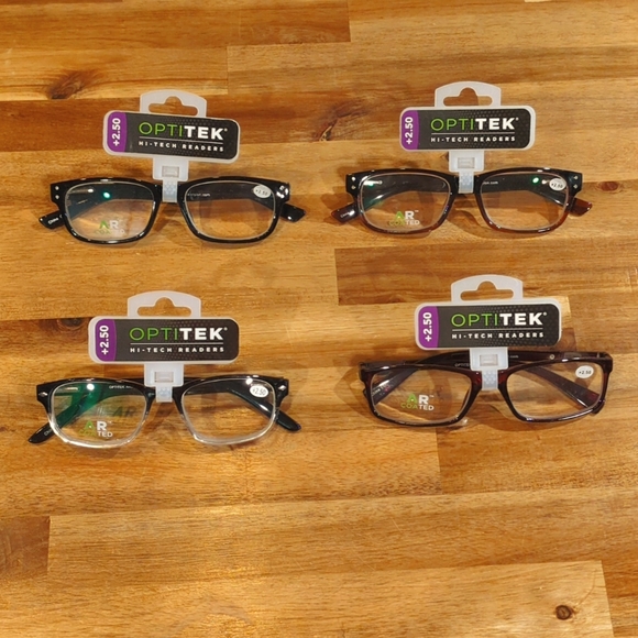 NWT Optitek Hi-Tech+2.50 readers - Picture 1 of 11